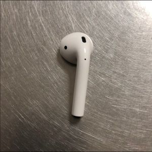 Right airpod ONLY (first generation) !!!!!